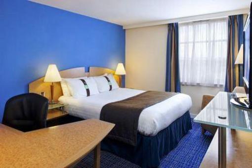 фото отеля Holiday Inn Ellesmere Port