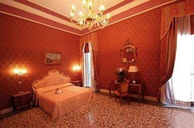 фото отеля Residenza San Maurizio Venice