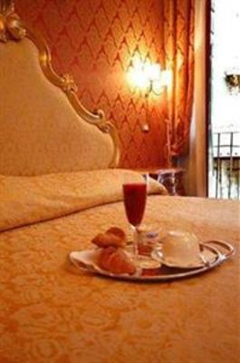 фото отеля Residenza San Maurizio Venice