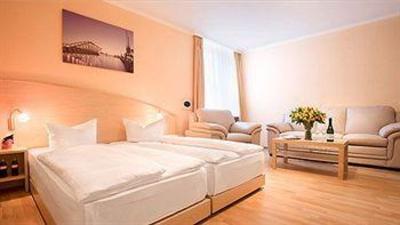 фото отеля Amedia Hotel Hamburg Moorfleet