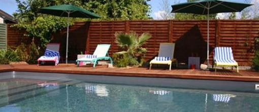 фото отеля Carnac Lodge & Hotel