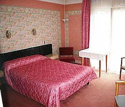 фото отеля Hotel De France Contrexeville