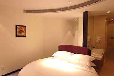 фото отеля Yuelongting Fashion Hotel