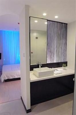 фото отеля Yuelongting Fashion Hotel