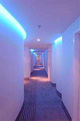фото отеля Yuelongting Fashion Hotel