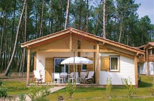 фото отеля Les Cottages Du lac Residence Parentis-en-Born