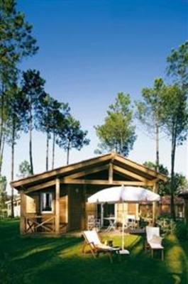 фото отеля Les Cottages Du lac Residence Parentis-en-Born