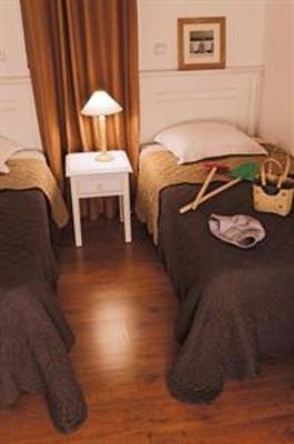 фото отеля Les Cottages Du lac Residence Parentis-en-Born