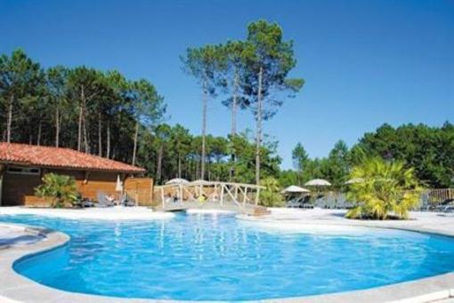 фото отеля Les Cottages Du lac Residence Parentis-en-Born