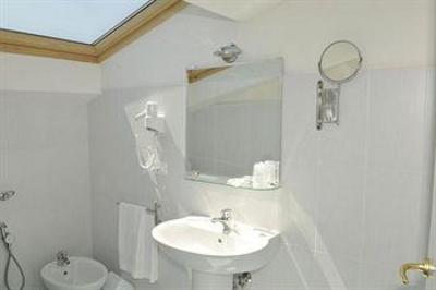 фото отеля Irene Hotel
