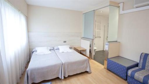 фото отеля Hotel Avenida A Coruna
