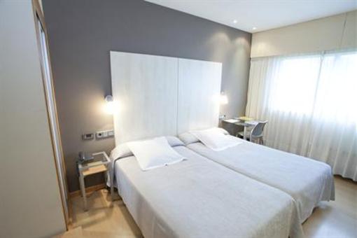 фото отеля Hotel Avenida A Coruna
