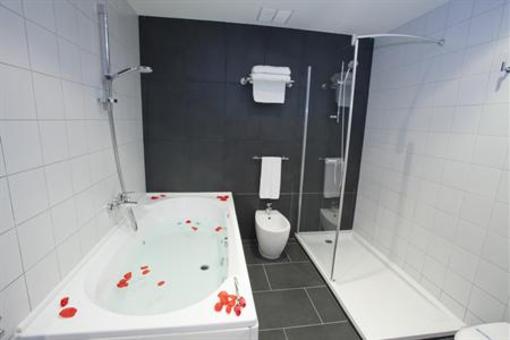фото отеля Hotel Avenida A Coruna