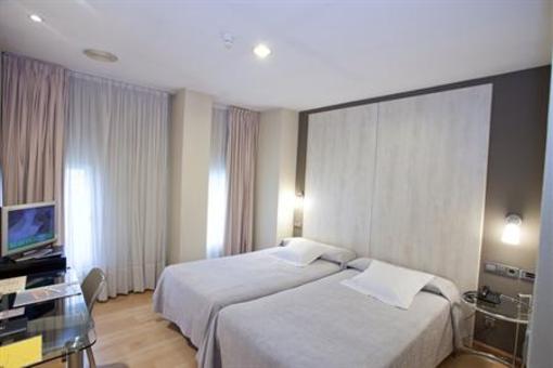 фото отеля Hotel Avenida A Coruna