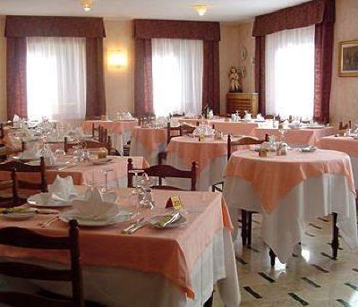 фото отеля Hotel Centrale Courmayeur