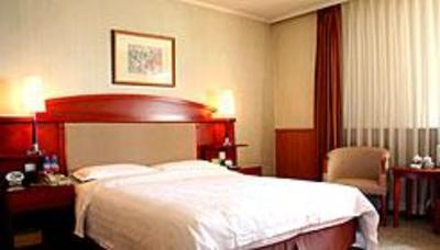 фото отеля Green Hotel Shenyang