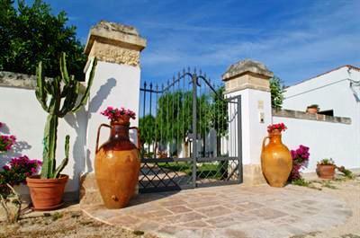 фото отеля Albergo Masseria L'Ovile Hotel Ostuni