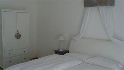 фото отеля Maraini Resort