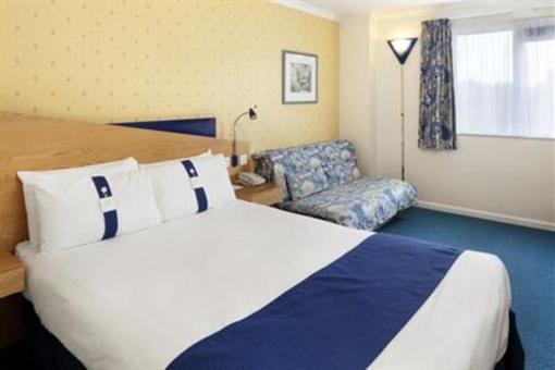 фото отеля Holiday Inn Express Stafford M6 Jct. 13