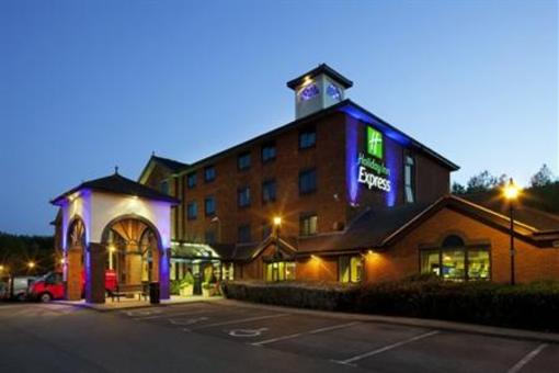 фото отеля Holiday Inn Express Stafford M6 Jct. 13