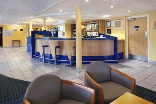 фото отеля Holiday Inn Express Stafford M6 Jct. 13