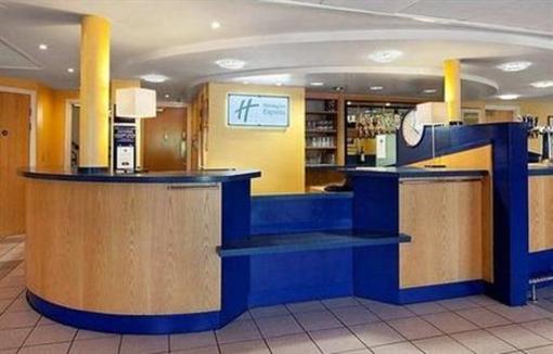 фото отеля Holiday Inn Express Stafford M6 Jct. 13
