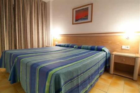 фото отеля Hotel Apartamentos El Puerto Ibiza