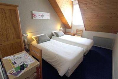 фото отеля TourhOtel