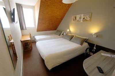 фото отеля TourhOtel