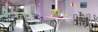фото отеля TourhOtel