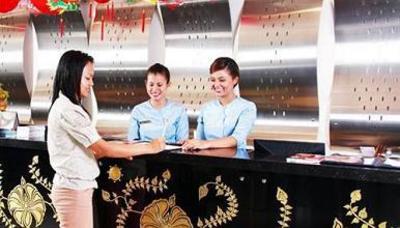 фото отеля Golden Crown Plaza Hotel