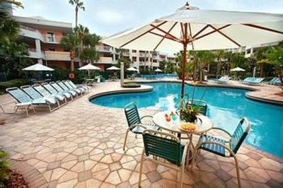 фото отеля Embassy Suites Orlando/Lake Buena Vista Resort