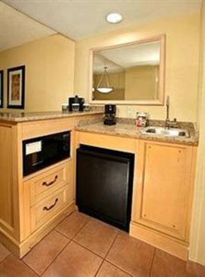 фото отеля Embassy Suites Orlando/Lake Buena Vista Resort