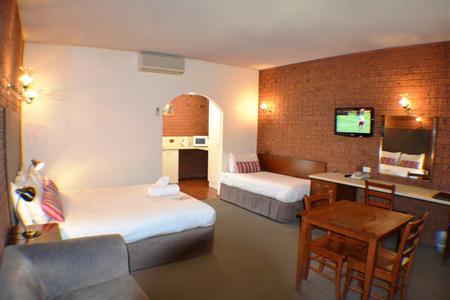 фото отеля BEST WESTERN Meramie Motor Inn