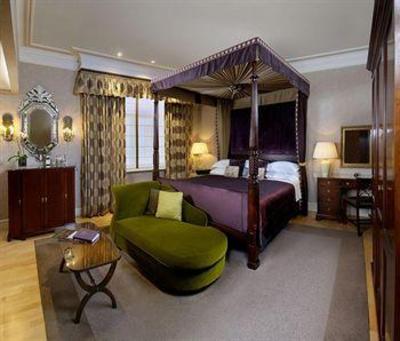 фото отеля Macdonald New Blossoms Hotel