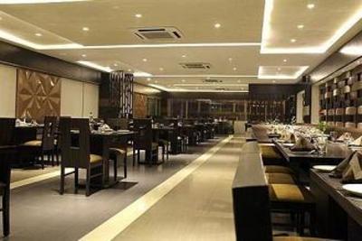 фото отеля Hotel Platinum Inn