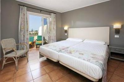 фото отеля Sol Barbacan Hotel