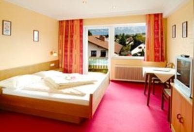 фото отеля Hotel Pension Bruderhofer