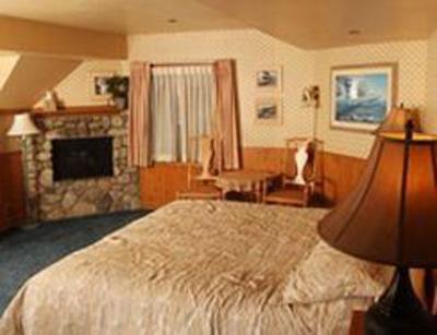 фото отеля Saddleback Inn