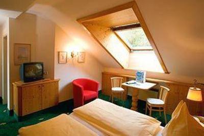 фото отеля Zum Schwarzen Bären Hotel Emmersdorf an der Donau