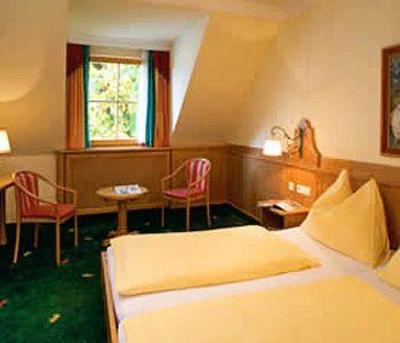 фото отеля Zum Schwarzen Bären Hotel Emmersdorf an der Donau