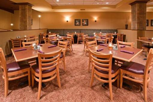 фото отеля Holiday Inn Winnipeg - Airport West