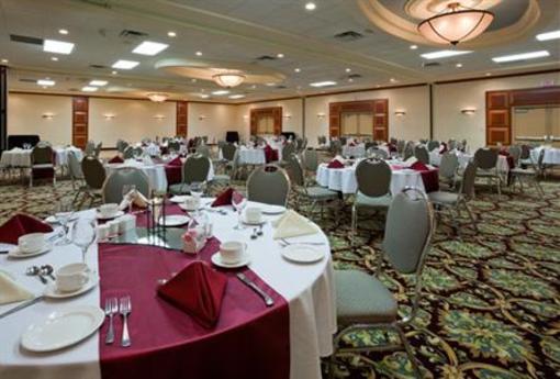 фото отеля Holiday Inn Winnipeg - Airport West