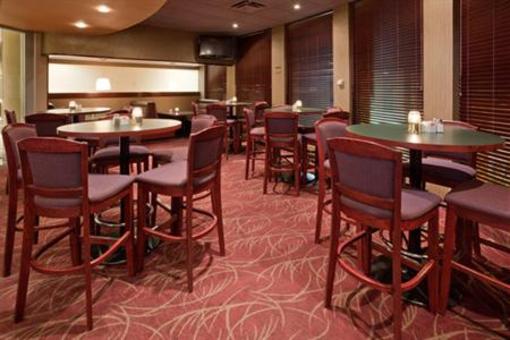 фото отеля Holiday Inn Winnipeg - Airport West