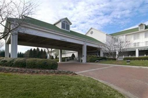 фото отеля Hilton Raleigh/Durham Airport at Research Triangle Park