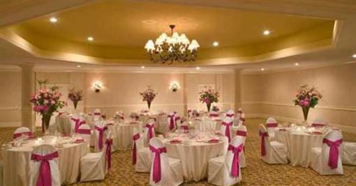 фото отеля Hilton Raleigh/Durham Airport at Research Triangle Park