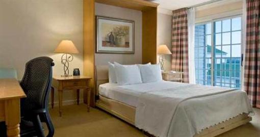 фото отеля Hilton Raleigh/Durham Airport at Research Triangle Park