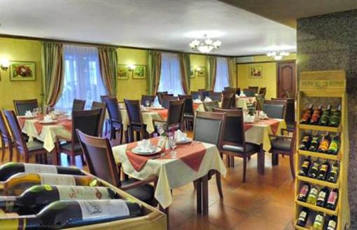фото отеля Ukraina Hotel Cherkassy