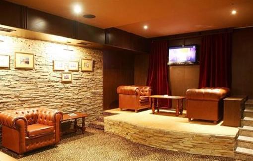 фото отеля Ukraina Hotel Cherkassy