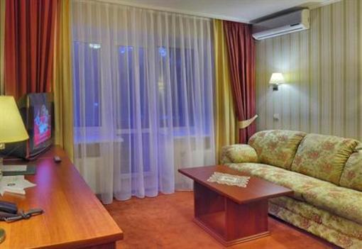 фото отеля Ukraina Hotel Cherkassy